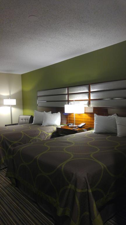 Super 8 By Wyndham Copley Akron Eksteriør bilde